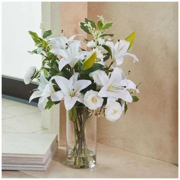 CG Hunter Ranunculus Floral Arrangement 61cm