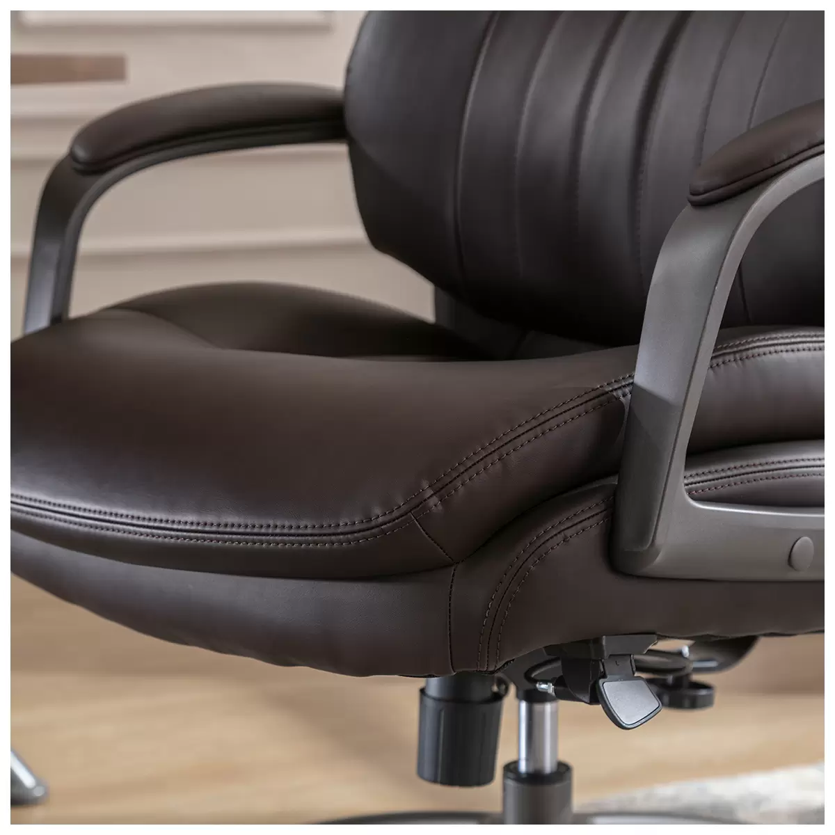 True Wellness Executive Office Chair